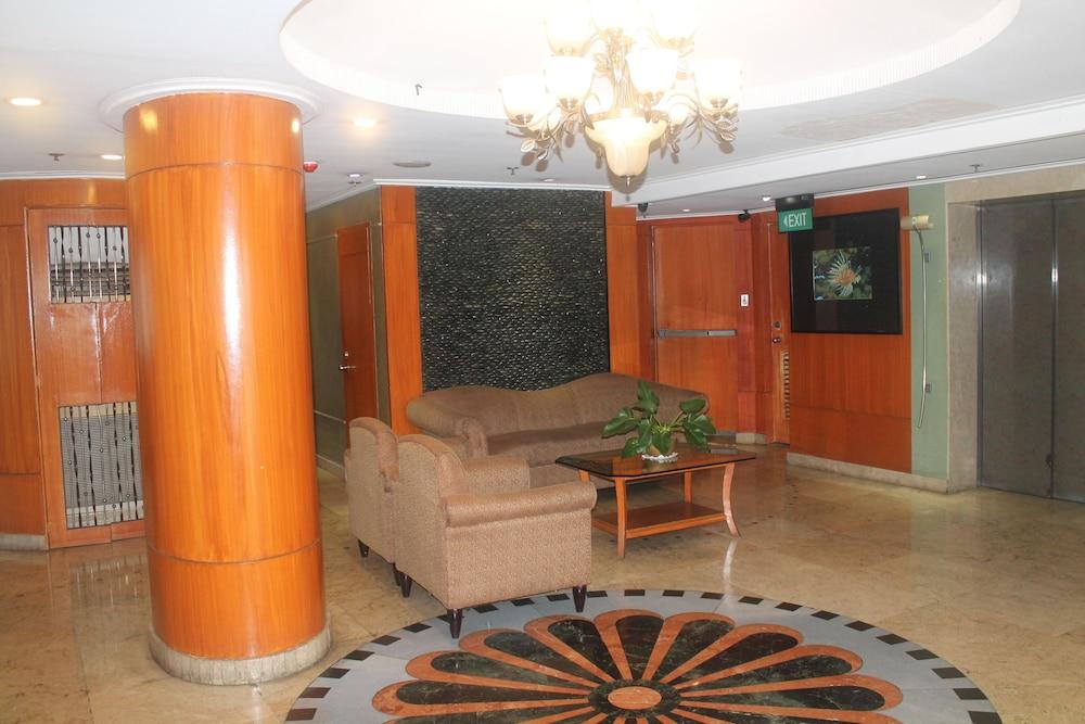 Pearl Manila Hotel Экстерьер фото