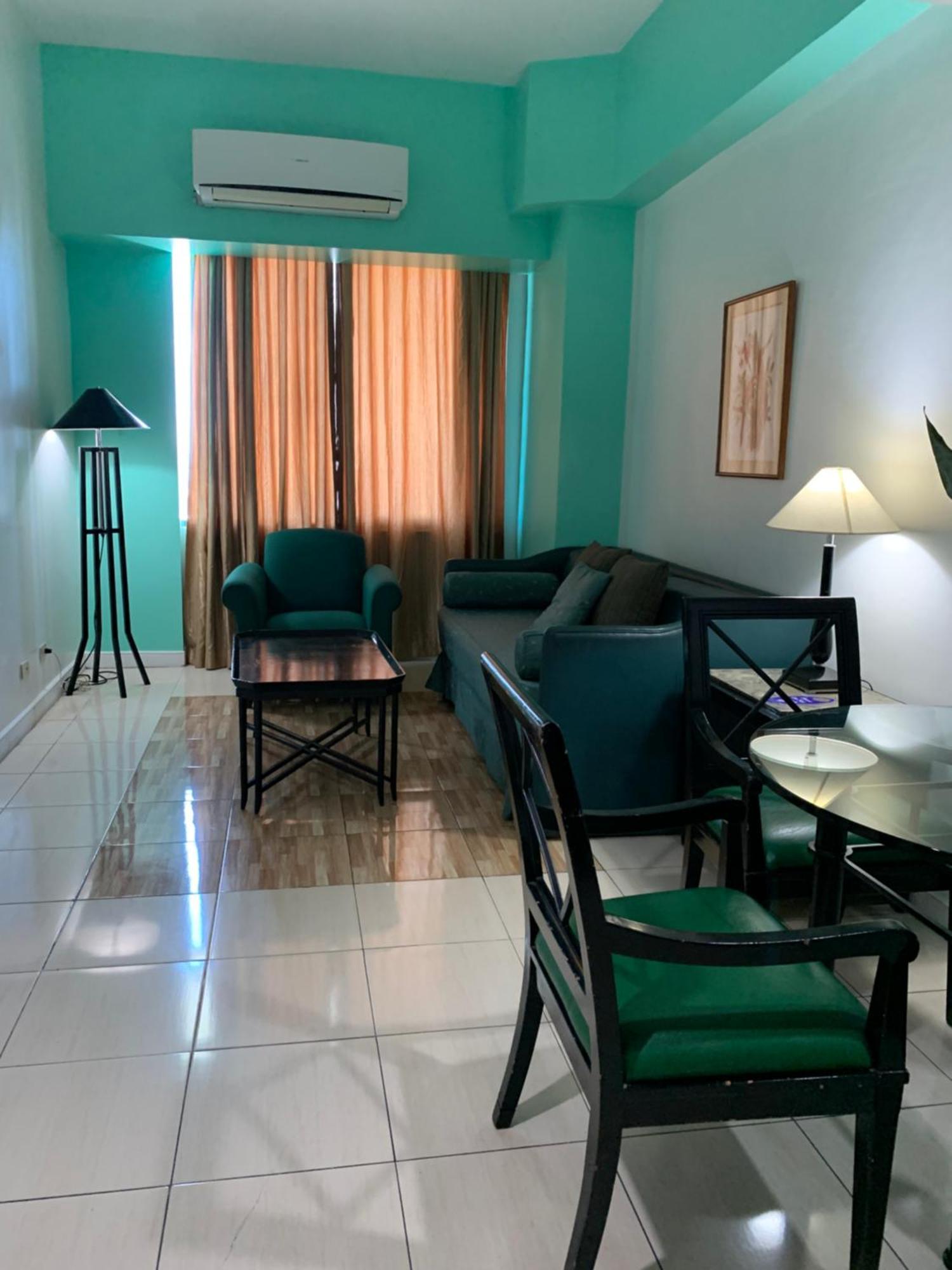 Pearl Manila Hotel Экстерьер фото