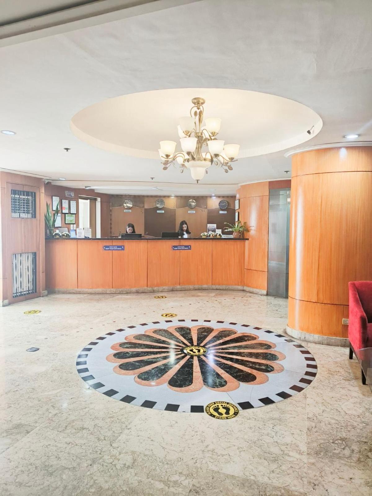 Pearl Manila Hotel Экстерьер фото