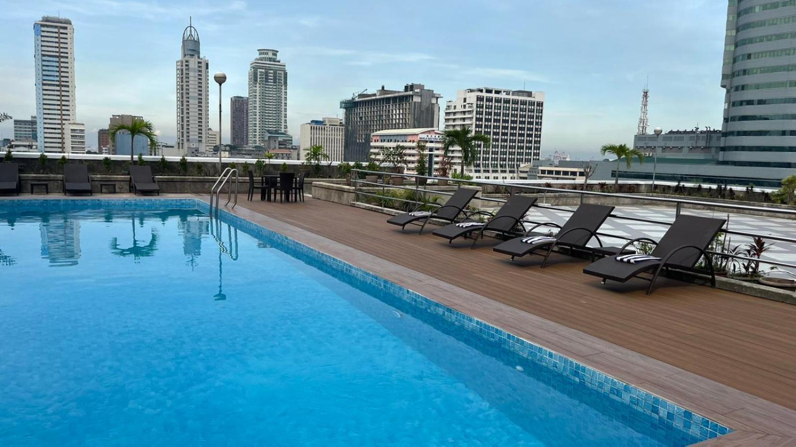 Pearl Manila Hotel Экстерьер фото
