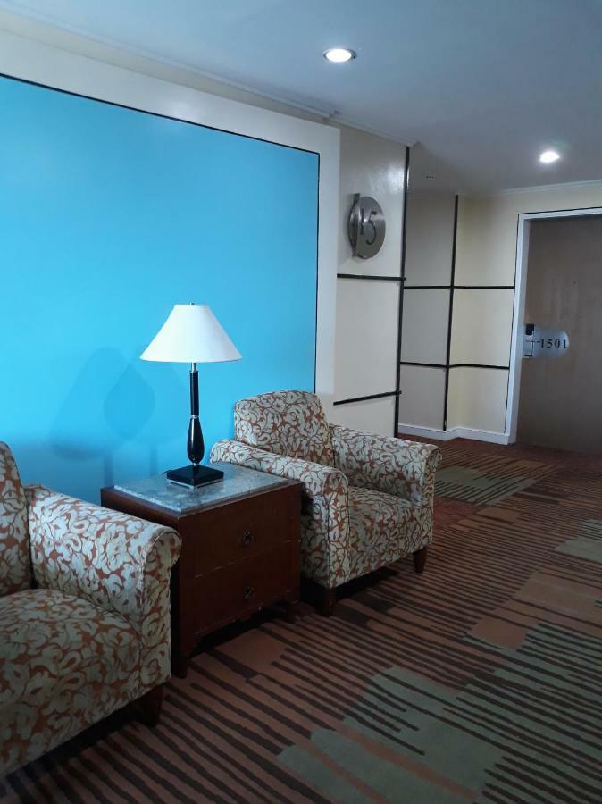 Pearl Manila Hotel Экстерьер фото